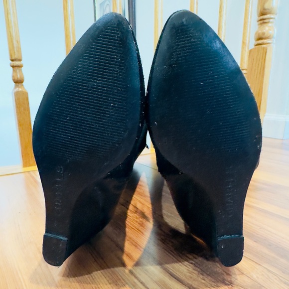 Charles David black leather and suede wedge boots. - Picture 7 of 8